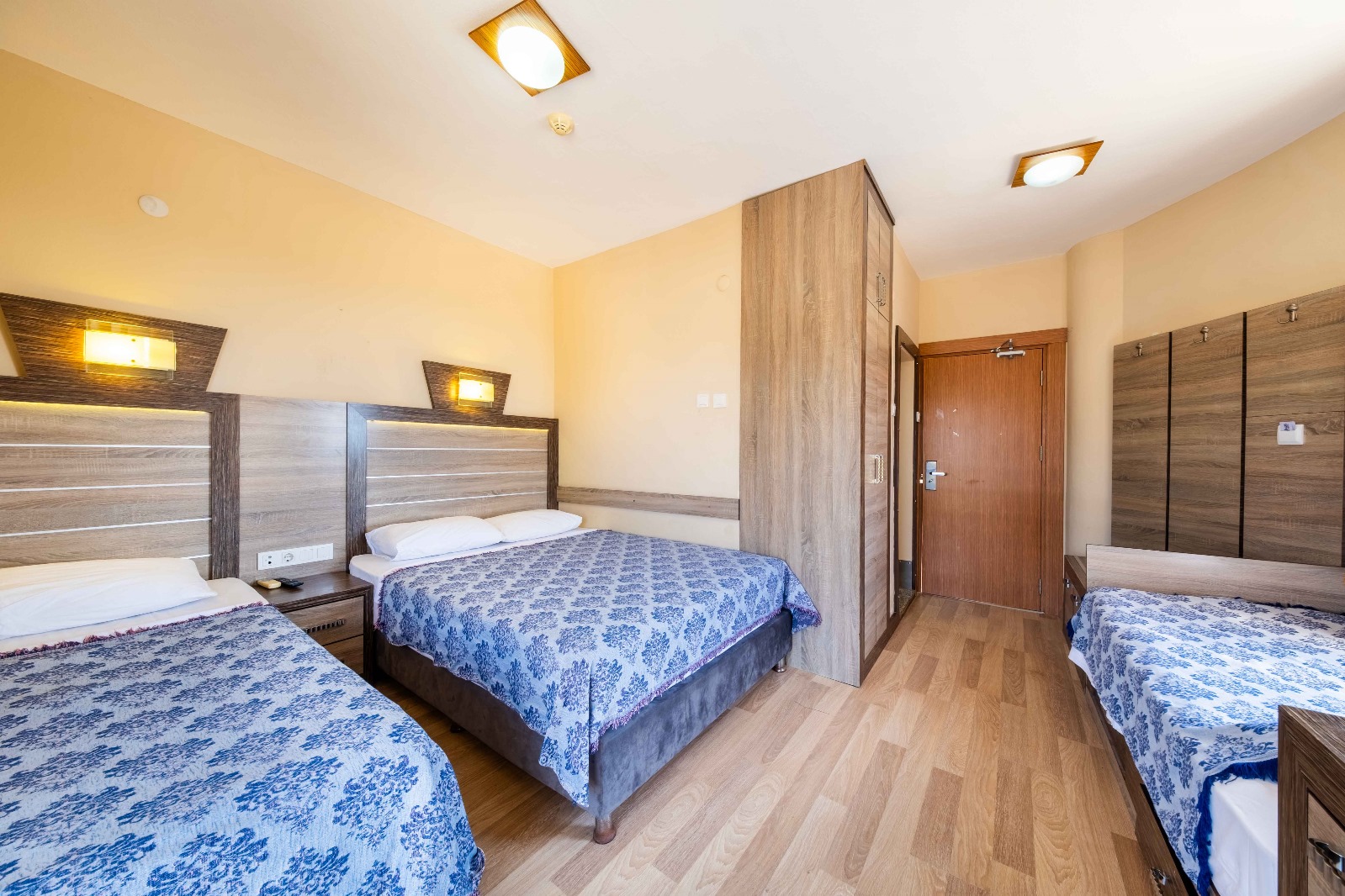 STANDART DÖRT KİŞİLİK ODA